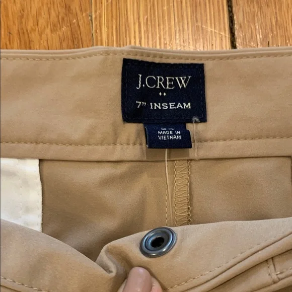 J Crew Tech Shorts - Picture 3 of 5